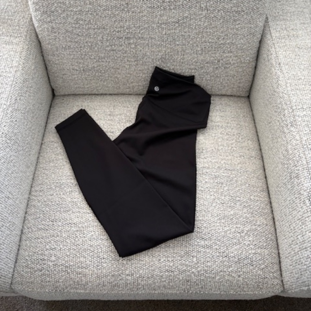 New! Wunder Train 28" Black Leggings
